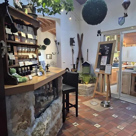 Le Grangeon Des Marais